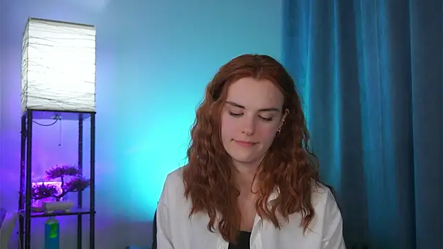 Snapshot of foxy_cute4you chatting on April 15, 2026, 7:58 pm foxy cute4you online show from April 15, 2026, 7:58 pm