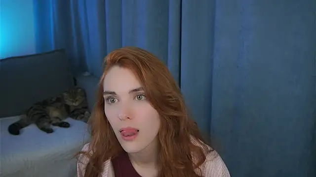 Snapshot of foxy_cute4you chatting on April 30, 2026, 8:57 pm foxy cute4you online show from April 30, 2026, 8:57 pm