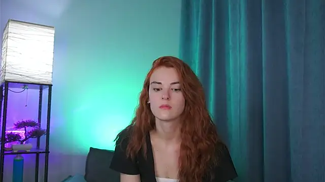 Snapshot of foxy_cute4you chatting on April 10, 2026, 6:26 pm foxy cute4you online show from April 10, 2026, 6:26 pm