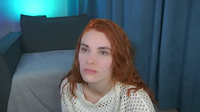 Snapshot of foxy_cute4you chatting on April 13, 2026, 6:56 pm foxy cute4you online show from April 13, 2026, 6:56 pm