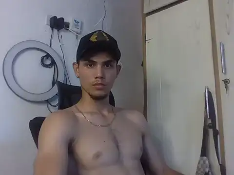 MischievousDuo online show from November 22, 2025, 7:02 pm