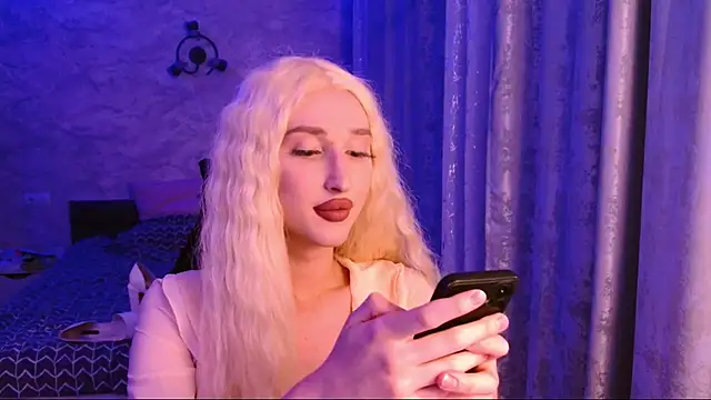  Honey sunset  online show from February 12, 2026, 4:40 pm