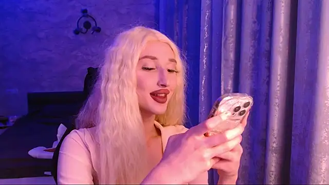  Honey sunset  online show from February 7, 2026, 9:01 pm