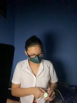 Urnewgorl277 online show from November 21, 2025, 5:12 pm