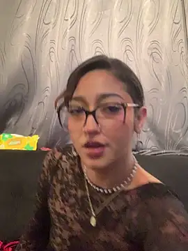 Snapshot of LilithMonette chatting on March 13, 2026, 2:49 am LilithMonette online show from March 13, 2026, 2:49 am