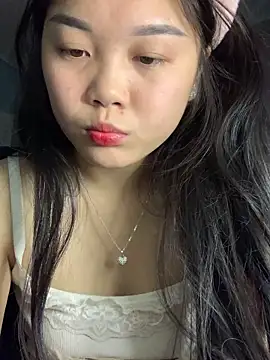 Baa-bee22 online show from November 28, 2025, 1:17 am