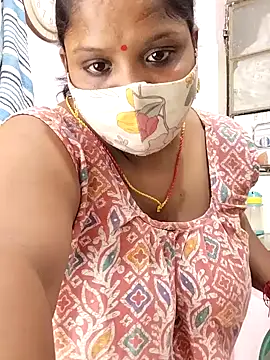 CUTE-LOVE-SWEETS online show from May 15, 2026, 4:27 pm