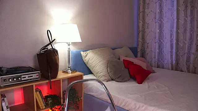 Snapshot of Shadow_Lotus chatting on January 8, 2026, 12:00 pm Shadow Lotus online show from January 8, 2026, 12:00 pm