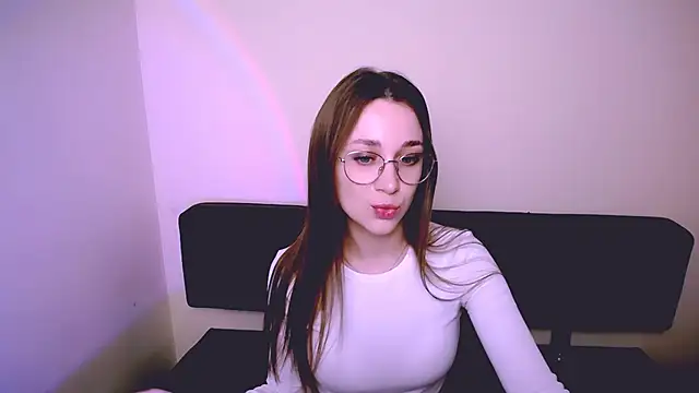 MillaTems  online show from November 25, 2025, 8:47 am