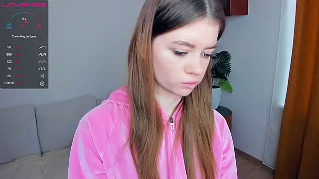 Snapshot of AngelesBenitz chatting on February 1, 2026, 7:17 am AngelesBenitz online show from February 1, 2026, 7:17 am