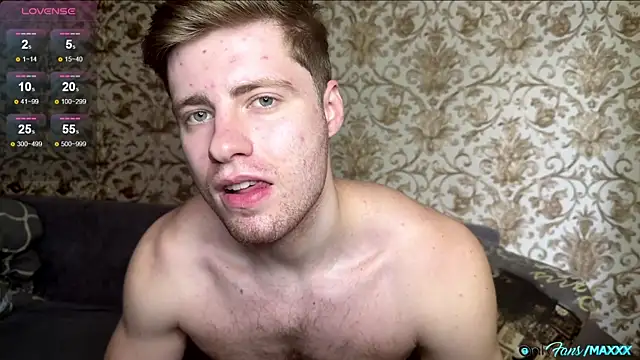 Snapshot of Maxhornyblondieman chatting on May 28, 2026, 9:17 am Maxhornyblondieman online show from May 28, 2026, 9:17 am