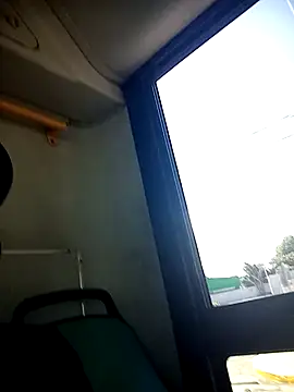 juunioreest online show from November 26, 2025, 3:23 pm