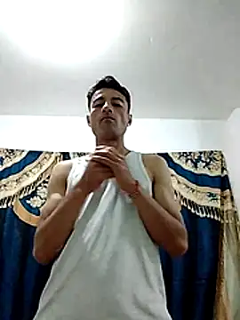 noah77  online show from November 20, 2025, 1:12 pm