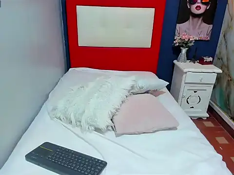 Xelena Kiss online show from November 22, 2025, 1:04 am