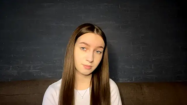 CindaWinn online show from November 23, 2025, 8:02 am