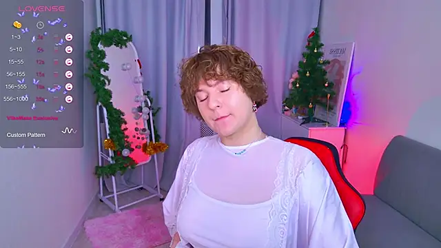 Snapshot of melissa___moore chatting on December 17, 2025, 6:29 am melissa moore online show from December 17, 2025, 6:29 am