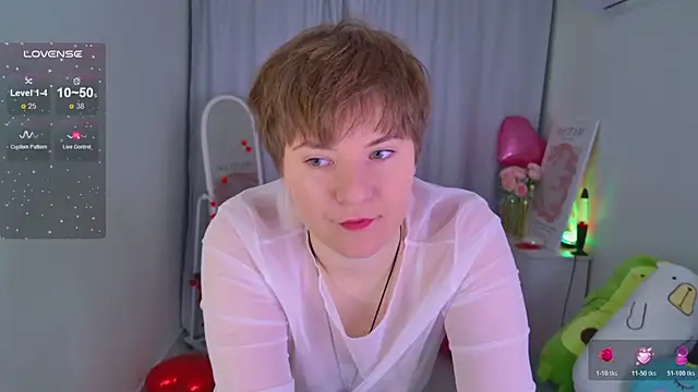 Snapshot of melissa___moore chatting on February 17, 2026, 6:00 am melissa moore online show from February 17, 2026, 6:00 am