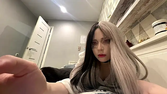 BlashInkMila online show from November 19, 2025, 6:08 pm