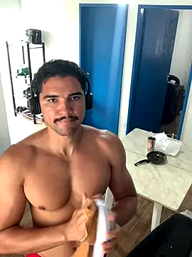 Snapshot of bigodeforte chatting on November 23, 2025, 5:01 pm bigodeforte online show from November 23, 2025, 5:01 pm