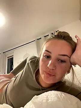 Snapshot of Lexiargulo chatting on December 1, 2025, 5:14 pm Lexiargulo online show from December 1, 2025, 5:14 pm