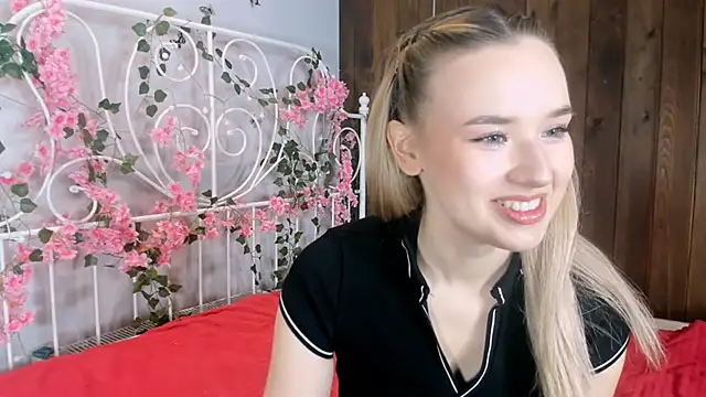 KristleKirst online show from November 29, 2025, 8:25 am