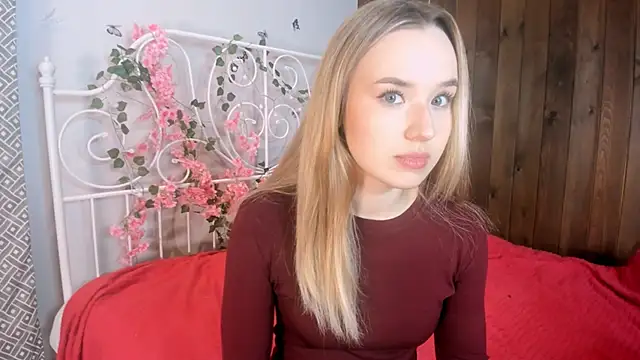 KristleKirst online show from December 1, 2025, 1:01 pm