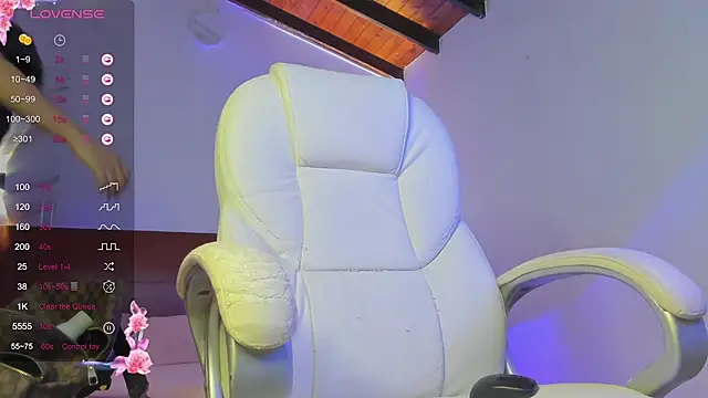 isabelladols online show from November 27, 2025, 7:36 pm