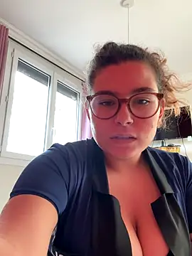 Snapshot of missseduction24 chatting on November 30, 2025, 3:02 pm missseduction24 online show from November 30, 2025, 3:02 pm