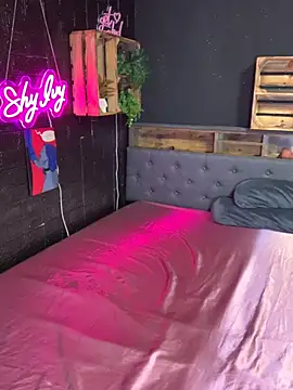 Shy-Ivy online show from January 18, 2026, 10:13 pm