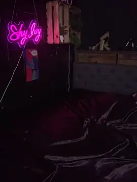 Shy-Ivy online show from April 14, 2026, 8:36 pm