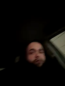 Snapshot of Dee212295 chatting on November 18, 2025, 12:48 am Dee212295 online show from November 18, 2025, 12:48 am