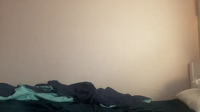 Snapshot of KellyTransGirl chatting on November 18, 2025, 7:17 pm KellyTransGirl online show from November 18, 2025, 7:17 pm