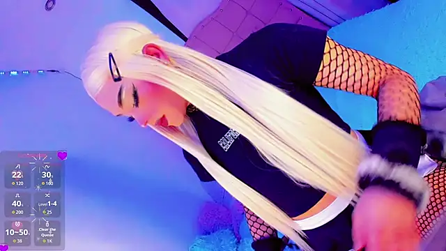 Snapshot of Shiaki_04 chatting on February 28, 2026, 3:50 am Shiaki 04 online show from February 28, 2026, 3:50 am