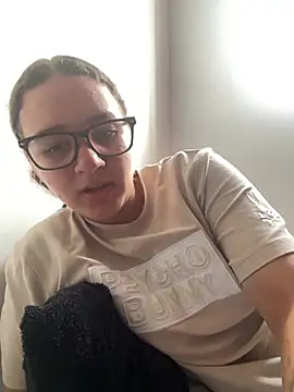 Snapshot of MaitteXxx chatting on May 30, 2026, 8:14 pm MaitteXxx online show from May 30, 2026, 8:14 pm