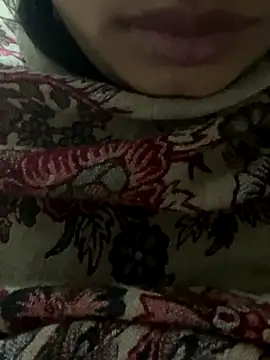 Snapshot of Only_Lali chatting on November 26, 2025, 12:54 am Only Lali online show from November 26, 2025, 12:54 am