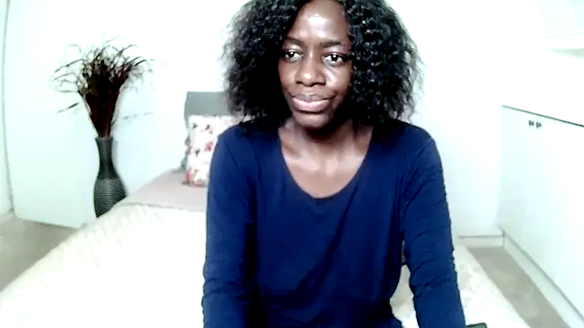 Snapshot of BrunetteNaomi8 chatting on March 6, 2026, 8:37 pm BrunetteNaomi8 online show from March 6, 2026, 8:37 pm