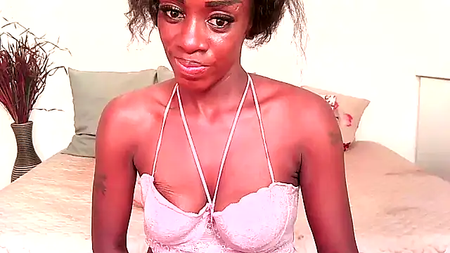 Snapshot of BrunetteNaomi8 chatting on March 9, 2026, 12:09 pm BrunetteNaomi8 online show from March 9, 2026, 12:09 pm