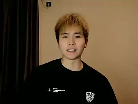 Snapshot of Juhone chatting on April 7, 2026, 5:04 pm Juhone online show from April 7, 2026, 5:04 pm