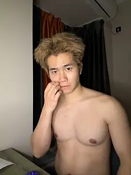 Snapshot of Juhone chatting on March 27, 2026, 4:52 pm Juhone online show from March 27, 2026, 4:52 pm