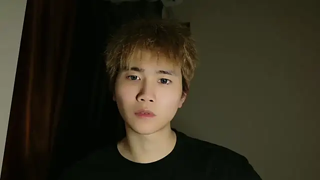 Snapshot of Juhone chatting on March 31, 2026, 3:47 pm Juhone online show from March 31, 2026, 3:47 pm