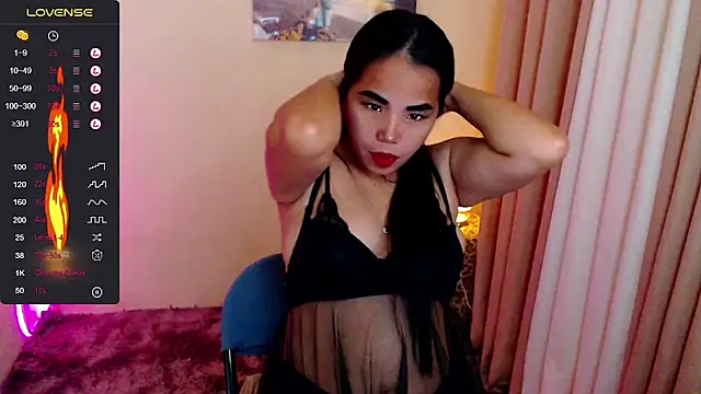 SquirtyLillyx online show from December 4, 2025, 4:22 am