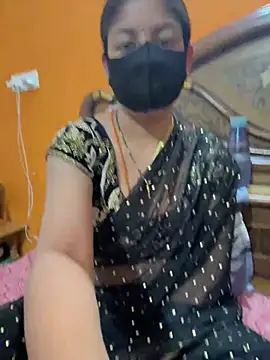 cutestpearl online show from March 15, 2026, 6:59 pm