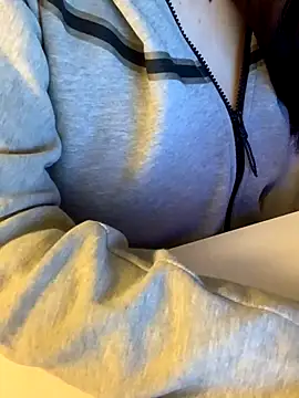 Snapshot of Ghostbaby02 chatting on December 22, 2025, 12:00 am Ghostbaby02 online show from December 22, 2025, 12:00 am