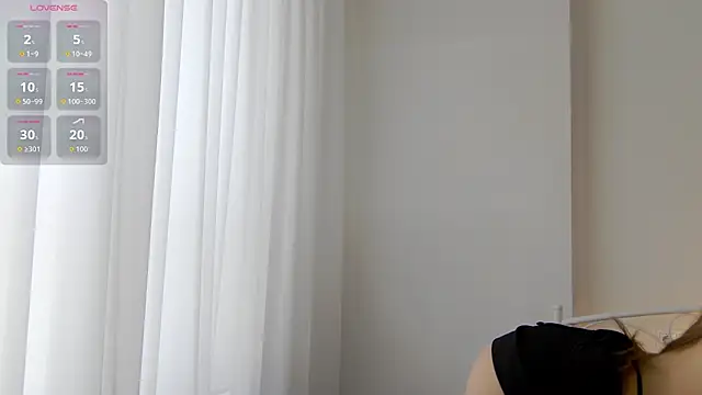 NicoletteBean online show from May 22, 2026, 6:22 am
