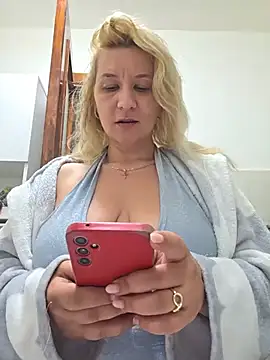 Snapshot of KaylinJan chatting on June 20, 2026, 3:00 am KaylinJan online show from June 20, 2026, 3:00 am