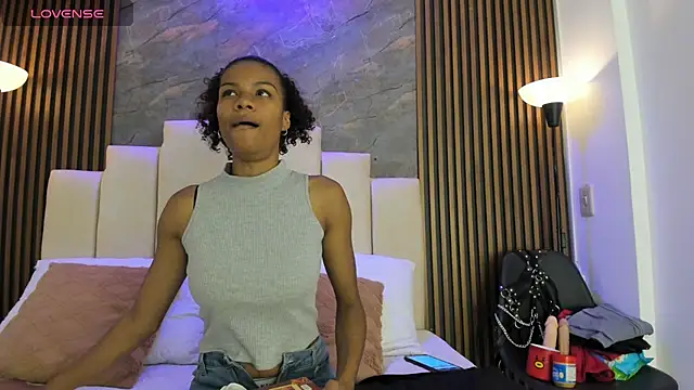 catiusca reyes 03 online show from April 10, 2026, 2:57 pm