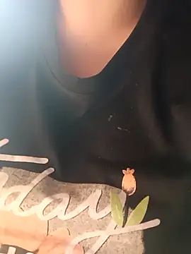 Snapshot of Pampirara chatting on March 20, 2026, 9:32 am Pampirara online show from March 20, 2026, 9:32 am