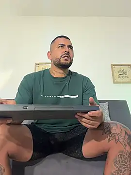 david10kc online show from February 1, 2026, 3:21 pm