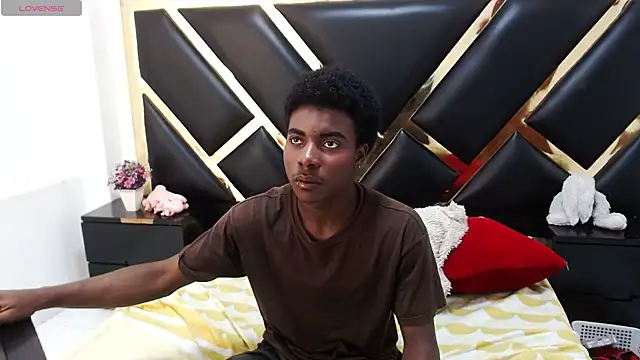 NoahJhonson69 online show from May 29, 2026, 3:18 pm