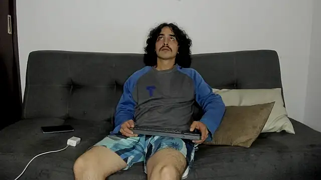 Snapshot of Jave_rave chatting on January 13, 2026, 3:43 am Jave rave online show from January 13, 2026, 3:43 am